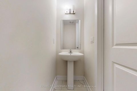 Photo 12 at 20 Credit Lane, Jefferson, Richmond Hill