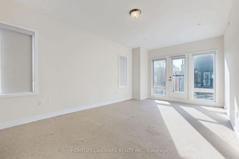 Photo 14 at 20 Credit Lane, Jefferson, Richmond Hill