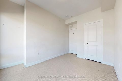 Photo 23 at 20 Credit Lane, Jefferson, Richmond Hill