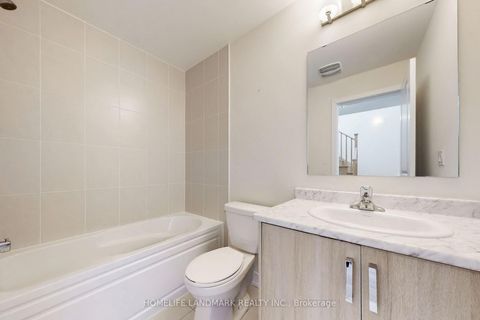 Photo 27 at 20 Credit Lane, Jefferson, Richmond Hill