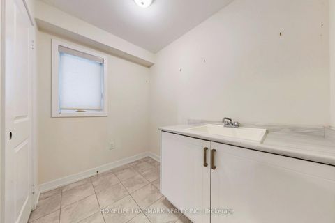 Photo 40 at 20 Credit Lane, Jefferson, Richmond Hill