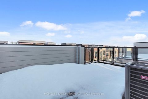 Photo 43 at 20 Credit Lane, Jefferson, Richmond Hill