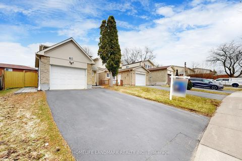 Photo 3 at 75 Dragoon Crescent, Agincourt North, Toronto