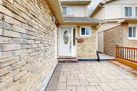 Photo 5 at 75 Dragoon Crescent, Agincourt North, Toronto