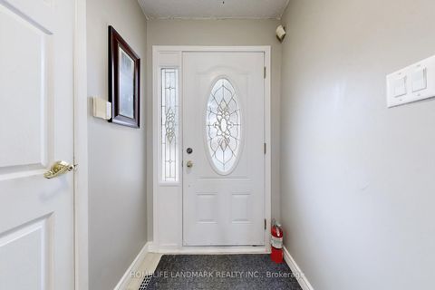 Photo 6 at 75 Dragoon Crescent, Agincourt North, Toronto