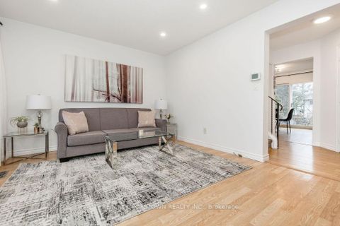 Photo 9 at 34 Kipling Place, Letitia Heights, Barrie