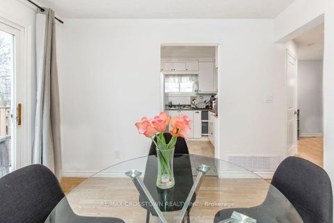 Photo 13 at 34 Kipling Place, Letitia Heights, Barrie