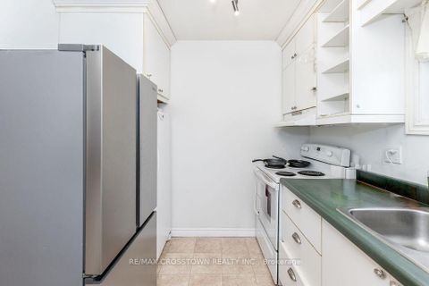 Photo 18 at 34 Kipling Place, Letitia Heights, Barrie