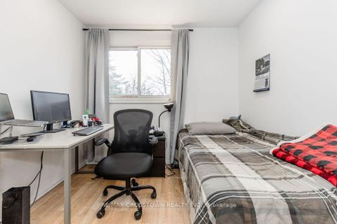 Photo 24 at 34 Kipling Place, Letitia Heights, Barrie