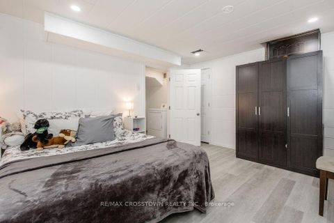 Photo 32 at 34 Kipling Place, Letitia Heights, Barrie