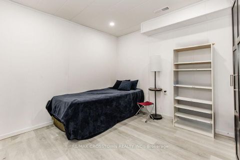 Photo 34 at 34 Kipling Place, Letitia Heights, Barrie