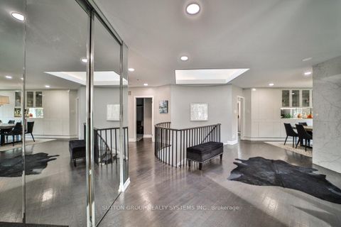 Photo 8 at 3 Twyford Court, Rosethorn, Toronto