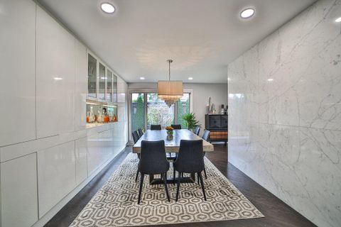 Photo 9 at 3 Twyford Court, Rosethorn, Toronto