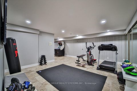 Photo 37 at 3 Twyford Court, Rosethorn, Toronto