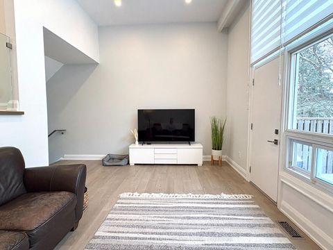 Photo 7 at 30 - 629 Rathburn Road, West Deane, Toronto