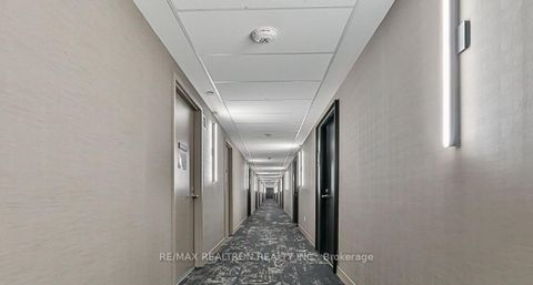 Photo 6 at 636 - 31 Tippett Road, Clanton Park, Toronto