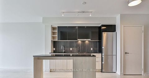 Photo 10 at 636 - 31 Tippett Road, Clanton Park, Toronto