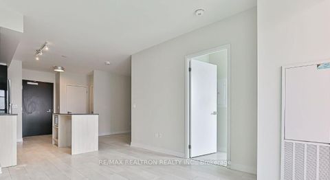 Photo 15 at 636 - 31 Tippett Road, Clanton Park, Toronto