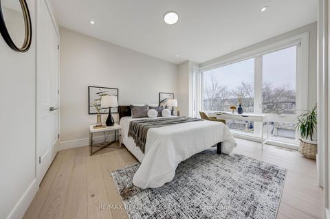 Photo 19 at 496 Melrose Avenue, Nortown, Toronto