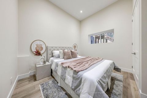 Photo 29 at 496 Melrose Avenue, Nortown, Toronto