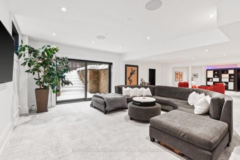 Photo 29 at 6 Bayview Wood, York Mills, Toronto