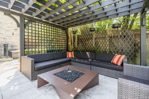 Photo 45 at 6 Bayview Wood, York Mills, Toronto