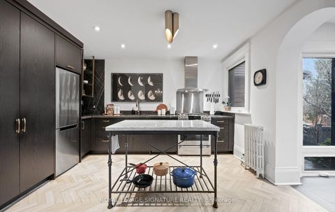 Photo 9 at 276 Roncesvalles Avenue, Swansea, Toronto