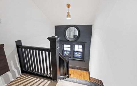 Photo 22 at 276 Roncesvalles Avenue, Swansea, Toronto