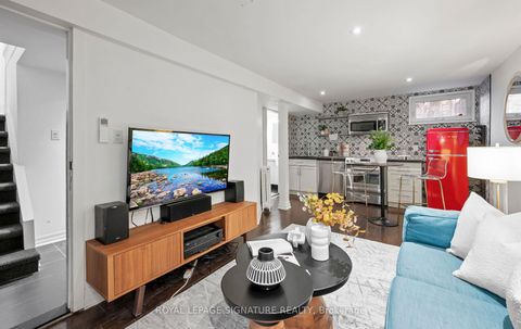 Photo 25 at 276 Roncesvalles Avenue, Swansea, Toronto