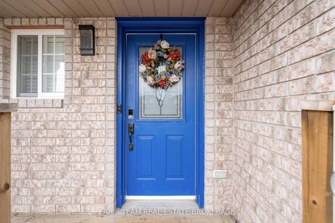 Photo 2 at 28 Raymond Crescent, Painswick South, Barrie