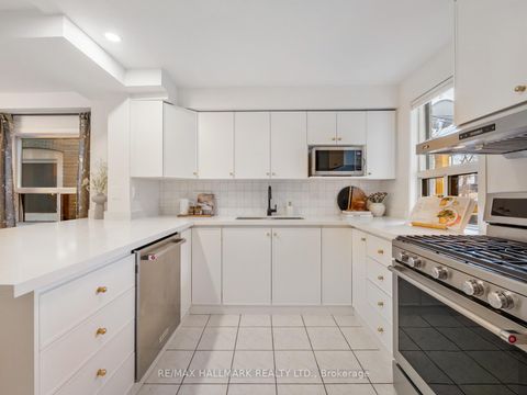 Photo 7 at 38 Larchmount Avenue, South Riverdale, Toronto