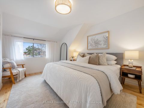 Photo 12 at 38 Larchmount Avenue, South Riverdale, Toronto