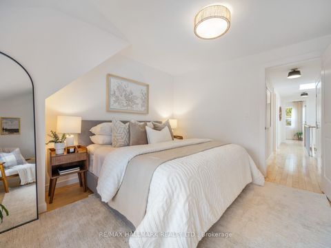 Photo 14 at 38 Larchmount Avenue, South Riverdale, Toronto