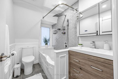 Photo 27 at 623 Dupont Street, Annex, Toronto