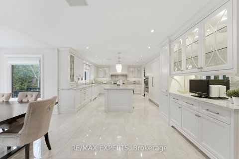 Photo 8 at 102 Kiloran Avenue, Islington Woods, Vaughan