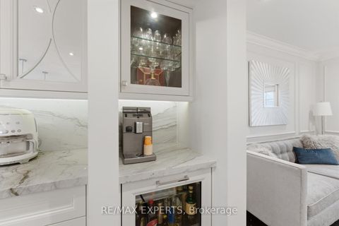 Photo 10 at 102 Kiloran Avenue, Islington Woods, Vaughan