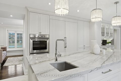 Photo 11 at 102 Kiloran Avenue, Islington Woods, Vaughan