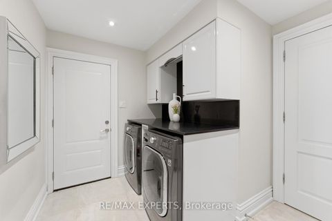 Photo 17 at 102 Kiloran Avenue, Islington Woods, Vaughan