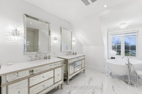 Photo 23 at 102 Kiloran Avenue, Islington Woods, Vaughan