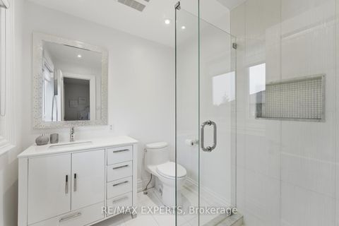 Photo 31 at 102 Kiloran Avenue, Islington Woods, Vaughan