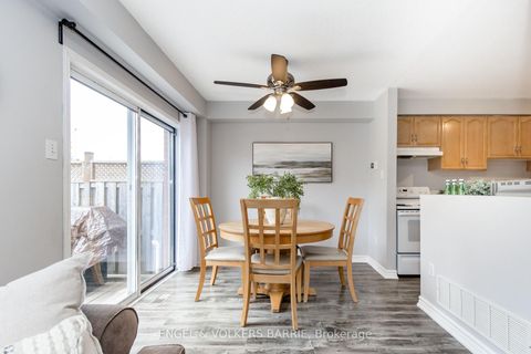 Photo 11 at 154 PICKETT Crescent, Painswick North, Barrie