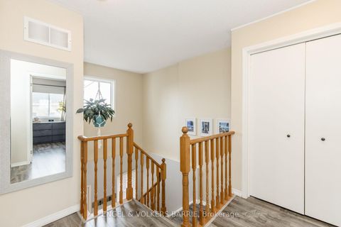 Photo 20 at 154 PICKETT Crescent, Painswick North, Barrie