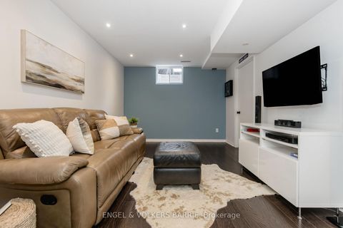 Photo 31 at 154 PICKETT Crescent, Painswick North, Barrie