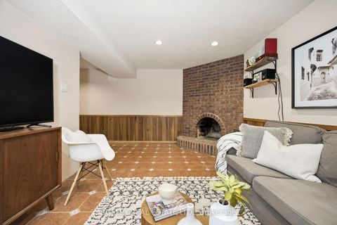 Photo 24 at 2807 St Clair Avenue E, Parkview, Toronto