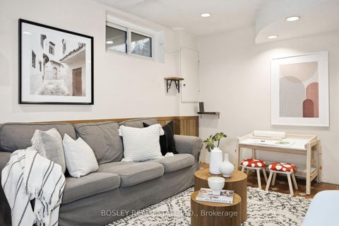 Photo 25 at 2807 St Clair Avenue E, Parkview, Toronto