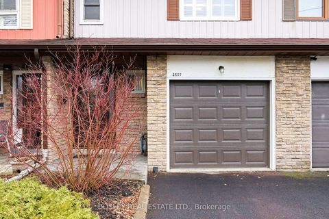 Photo 33 at 2807 St Clair Avenue E, Parkview, Toronto