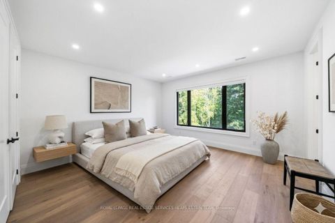 Photo 21 at 66 Parkhurst Boulevard, Leaside, Toronto