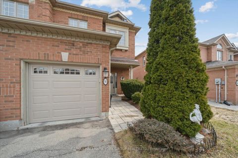 Photo 3 at 30 Jordanray Boulevard, Summerhill Estates, Newmarket