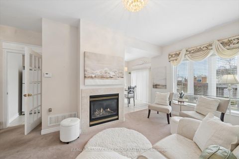 Photo 12 at 30 Jordanray Boulevard, Summerhill Estates, Newmarket