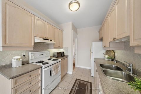 Photo 18 at 30 Jordanray Boulevard, Summerhill Estates, Newmarket